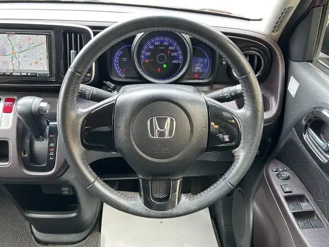 ホンダ Ｎ ＯＮＥ プレミアム Lパッケージ 和歌山県 2012(平24)年 7.7万km プレミアムディープロッソパール ワンオーナー/ETC/ALPINE製7インチナビ/＜フルセグTV/DVD/CD/FM/AM/USB/SD/Bluetooth＞/チップアップシート/純正フロアマット/純正ドアバイザー/純正14インチアルミホイール/取扱説明書/保証書