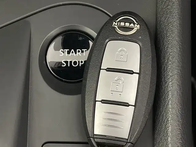 日産 ノート S 新潟県 2021(令3)年 2.4万km ピュアホワイトパール 禁煙車/社外メモリナビ/（BT/FM/AM/フルセグTV)/バックカメラ/ステアリングスイッチ/前後コーナーセンサー/AUTO HOLD/取扱説明書/保証書/整備記録簿