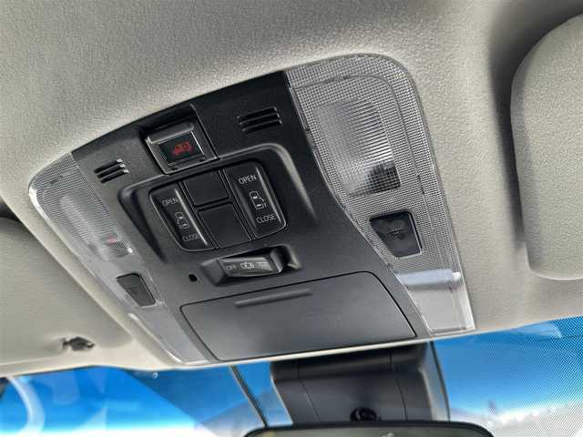 トヨタ ヴェルファイア Z 東京都 2019(令1)年 2.5万km パール ナビゲーション　/フルセグテレビ　/CD&DVD　/ブルートゥース　/USB接続　/バックカメラ　/ETC　/両側パワースライドドア　/衝突軽減ブレーキ　/車線逸脱警報　/アダプティブクルーズ/ブラインドスポットモニタ　/ドライブレコーダー　/保証書/取扱説明書/整備手帳/スマートキーX2個