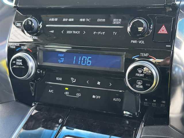 トヨタ ヴェルファイア Z 東京都 2019(令1)年 2.5万km パール ナビゲーション　/フルセグテレビ　/CD&DVD　/ブルートゥース　/USB接続　/バックカメラ　/ETC　/両側パワースライドドア　/衝突軽減ブレーキ　/車線逸脱警報　/アダプティブクルーズ/ブラインドスポットモニタ　/ドライブレコーダー　/保証書/取扱説明書/整備手帳/スマートキーX2個