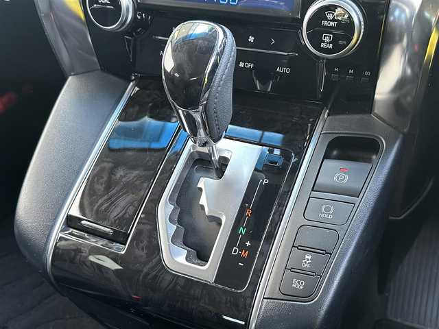 トヨタ ヴェルファイア Z 東京都 2019(令1)年 2.5万km パール ナビゲーション　/フルセグテレビ　/CD&DVD　/ブルートゥース　/USB接続　/バックカメラ　/ETC　/両側パワースライドドア　/衝突軽減ブレーキ　/車線逸脱警報　/アダプティブクルーズ/ブラインドスポットモニタ　/ドライブレコーダー　/保証書/取扱説明書/整備手帳/スマートキーX2個