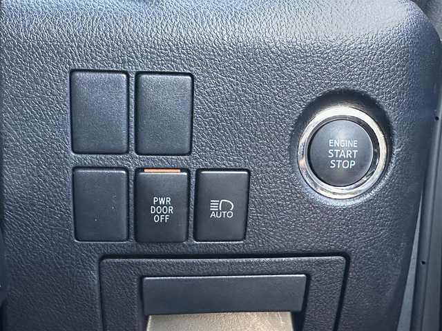 トヨタ ヴェルファイア Z 東京都 2019(令1)年 2.5万km パール ナビゲーション　/フルセグテレビ　/CD&DVD　/ブルートゥース　/USB接続　/バックカメラ　/ETC　/両側パワースライドドア　/衝突軽減ブレーキ　/車線逸脱警報　/アダプティブクルーズ/ブラインドスポットモニタ　/ドライブレコーダー　/保証書/取扱説明書/整備手帳/スマートキーX2個