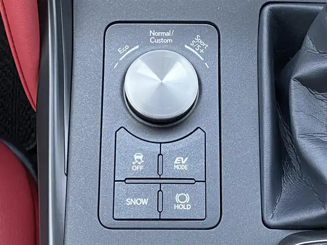 レクサス ＩＳ 300h Fスポーツ 岐阜県 2021(令3)年 3.2万km ホワイトノーヴァガラスフレーク 法人ワンオーナー/レッドレザーシート/前席パワーシート/ポジションシートメモリ/前席シートベンチレーション/三眼LEDヘッドライト/パノラマミックビューモニター/純正SDナビ　BlueTooth/CD/フルセグTV/前後ドライブレコーダー/パドルシフト/オートレインセンサー/オートハイビーム/レーダークルーズコントロール/ステアリングスイッチ/ステアリングヒーター/ブレーキホールド/ドライブモードセレクト/ETC2.0/取扱説明書/保証書/スペアキー