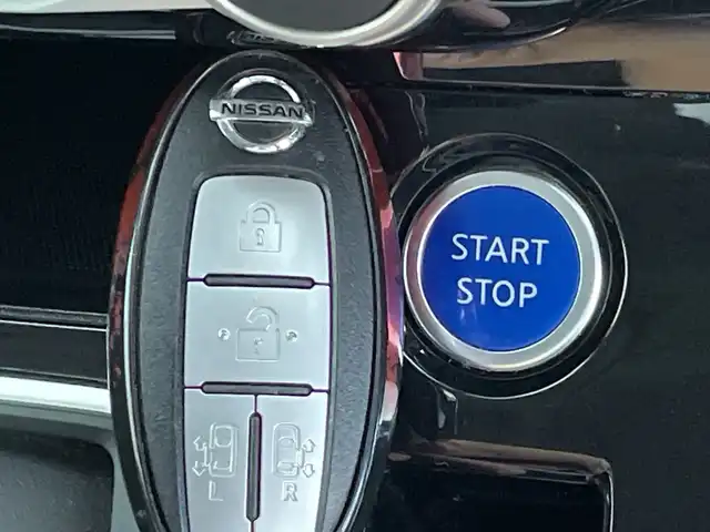 日産 セレナ e－パワー ハイウェイスター V 新潟県 2019(令1)年 7.1万km ダイヤモンドブラック 寒冷地仕様/純正ナビ/・フルセグTV/・Bluetooth/・DVD/・AM、FM/プロパイロット/エマージェンシーブレーキ/ブラインドスポットモニター/追従型クルーズコントロール/ハンドルヒーター/シートヒーター/全周囲カメラ/両側パワースライドドア/LEDヘッドライト/オートライト/ETC/ドライブレコーダー