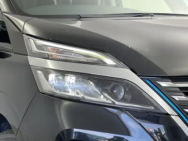 日産 セレナ e－パワー ハイウェイスター V 新潟県 2019(令1)年 7.1万km ダイヤモンドブラック 寒冷地仕様/純正ナビ/・フルセグTV/・Bluetooth/・DVD/・AM、FM/プロパイロット/エマージェンシーブレーキ/ブラインドスポットモニター/追従型クルーズコントロール/ハンドルヒーター/シートヒーター/全周囲カメラ/両側パワースライドドア/LEDヘッドライト/オートライト/ETC/ドライブレコーダー