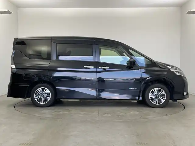 日産 セレナ e－パワー ハイウェイスター V 新潟県 2019(令1)年 7.1万km ダイヤモンドブラック 寒冷地仕様/純正ナビ/・フルセグTV/・Bluetooth/・DVD/・AM、FM/プロパイロット/エマージェンシーブレーキ/ブラインドスポットモニター/追従型クルーズコントロール/ハンドルヒーター/シートヒーター/全周囲カメラ/両側パワースライドドア/LEDヘッドライト/オートライト/ETC/ドライブレコーダー