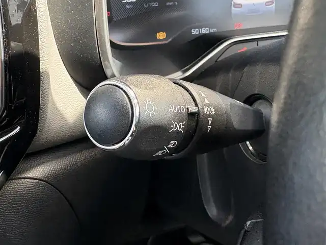 シトロエン Ｃ５ エアクロス シャイン 石川県 2019(令1)年 5.1万km 黒 ディスプレイオーディオ/　AM/FM・USB・iPod・AppleCarPlay/ETC/パノラマモニター/ドライブレコーダー/クルーズコントロール/パワーシート（D席）/ルーフレール/アンチロック・ブレーキ・システム/衝突被害軽減システム/横滑り防止装置/前後コーナーセンサー/レーンキープアシスト/盗難防止装置/ダウンヒルアシストコントロール/パーキングアシスト/アイドリングストップ/エアバッグ（W+サイド）/カーテンエアバッグ/純正アルミホイール/スマートキー