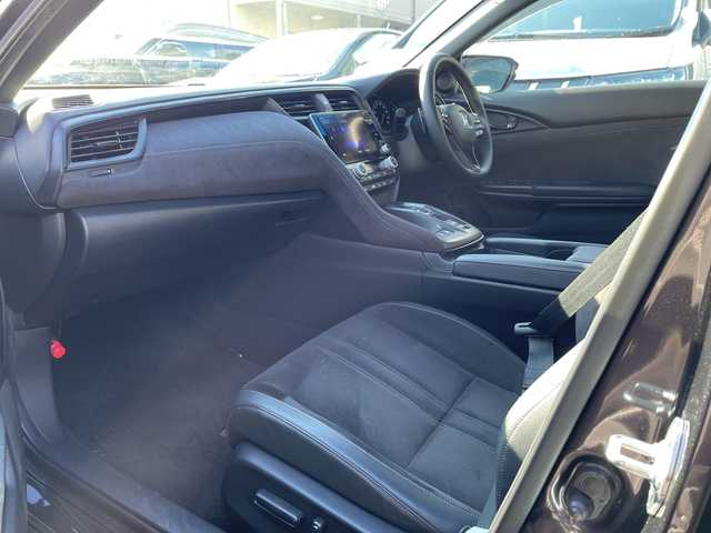 ホンダ インサイト EX・ブラックスタイル 長野県 2019(平31)年 9.1万km ルーセブラックM ８インチ純正ナビ（VXU-197SGi）/無限フルエアロ/無限ホイール/無限マフラー/Bluetooth Audio/フルセグテレビ/ビルドインＥＴＣ/バックカメラ/追従クルーズコントロール/コーナーセンサー/ステアリングスイッチ/本革巻ステアリング/パドルシフト/パワーシートＤ＋Ｎ席/シートヒーターＤ＋Ｎ席/純正フロアマット/プッシュスタート/オートライト/フォグランプ/ドアバイザー/電動格納ドアミラー/ブラインドスポットモニター/スマートキー/スペアキー×１/横滑り防止機能/盗難防止機能/スタッドレスタイヤ積込/（純正アルミホイール）