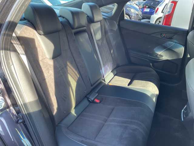 ホンダ インサイト EX・ブラックスタイル 長野県 2019(平31)年 9.1万km ルーセブラックM ８インチ純正ナビ（VXU-197SGi）/無限フルエアロ/無限ホイール/無限マフラー/Bluetooth Audio/フルセグテレビ/ビルドインＥＴＣ/バックカメラ/追従クルーズコントロール/コーナーセンサー/ステアリングスイッチ/本革巻ステアリング/パドルシフト/パワーシートＤ＋Ｎ席/シートヒーターＤ＋Ｎ席/純正フロアマット/プッシュスタート/オートライト/フォグランプ/ドアバイザー/電動格納ドアミラー/ブラインドスポットモニター/スマートキー/スペアキー×１/横滑り防止機能/盗難防止機能/スタッドレスタイヤ積込/（純正アルミホイール）