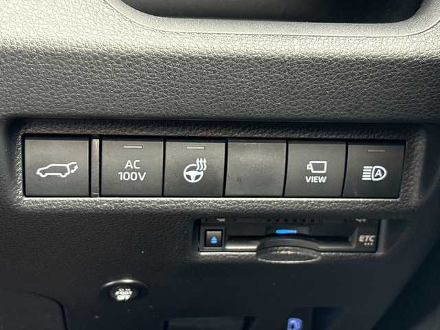 トヨタ ＲＡＶ４ ＰＨＶ G Z 愛知県 2021(令3)年 7.8万km ホワイトパールクリスタルシャイン /ワンオーナー//禁煙車//純正ナビ/（AM/FM/Bluetooth/USB）//バックカメラ//アラウンドビューモニター//デジタルインナーミラー//クルーズコントロール//ビルトインETC//ブラインドスポットモニター//ポジションメモリシート//D+Nパワーシート//D+Nシートヒーター//D+Nエアシート//ステアリングヒーター//電子パーキング//クリアランスソナー//レーンキープアシスト（LTA）//衝突被害軽減システム（PCS）//盗難防止装置//オートLEDライト//オートマチックハイビーム//Wエアバック//カーテンエアバック//保証書//スペアキー