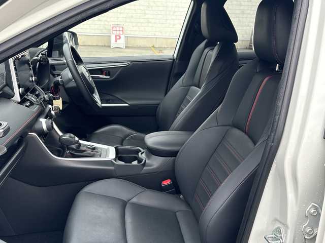 トヨタ ＲＡＶ４ ＰＨＶ G Z 愛知県 2021(令3)年 7.8万km ホワイトパールクリスタルシャイン /ワンオーナー//禁煙車//純正ナビ/（AM/FM/Bluetooth/USB）//バックカメラ//アラウンドビューモニター//デジタルインナーミラー//クルーズコントロール//ビルトインETC//ブラインドスポットモニター//ポジションメモリシート//D+Nパワーシート//D+Nシートヒーター//D+Nエアシート//ステアリングヒーター//電子パーキング//クリアランスソナー//レーンキープアシスト（LTA）//衝突被害軽減システム（PCS）//盗難防止装置//オートLEDライト//オートマチックハイビーム//Wエアバック//カーテンエアバック//保証書//スペアキー