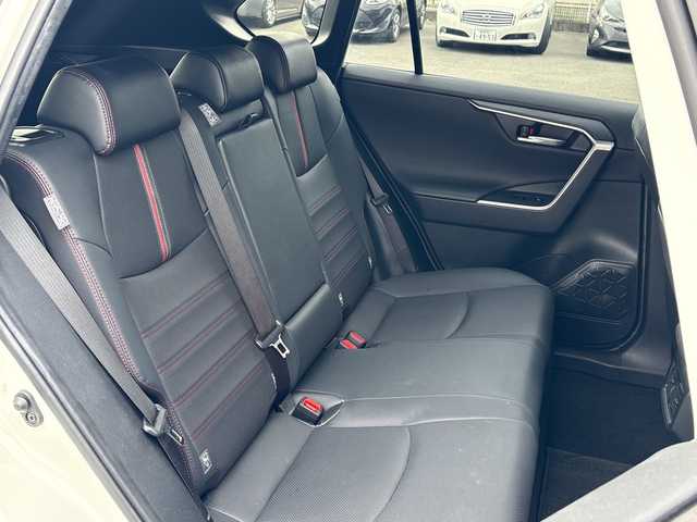 トヨタ ＲＡＶ４ ＰＨＶ G Z 愛知県 2021(令3)年 7.8万km ホワイトパールクリスタルシャイン /ワンオーナー//禁煙車//純正ナビ/（AM/FM/Bluetooth/USB）//バックカメラ//アラウンドビューモニター//デジタルインナーミラー//クルーズコントロール//ビルトインETC//ブラインドスポットモニター//ポジションメモリシート//D+Nパワーシート//D+Nシートヒーター//D+Nエアシート//ステアリングヒーター//電子パーキング//クリアランスソナー//レーンキープアシスト（LTA）//衝突被害軽減システム（PCS）//盗難防止装置//オートLEDライト//オートマチックハイビーム//Wエアバック//カーテンエアバック//保証書//スペアキー