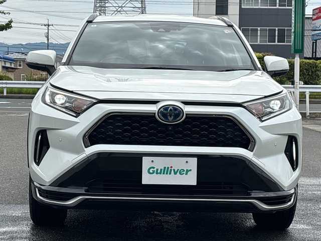 トヨタ ＲＡＶ４ ＰＨＶ G Z 愛知県 2021(令3)年 7.8万km ホワイトパールクリスタルシャイン /ワンオーナー//禁煙車//純正ナビ/（AM/FM/Bluetooth/USB）//バックカメラ//アラウンドビューモニター//デジタルインナーミラー//クルーズコントロール//ビルトインETC//ブラインドスポットモニター//ポジションメモリシート//D+Nパワーシート//D+Nシートヒーター//D+Nエアシート//ステアリングヒーター//電子パーキング//クリアランスソナー//レーンキープアシスト（LTA）//衝突被害軽減システム（PCS）//盗難防止装置//オートLEDライト//オートマチックハイビーム//Wエアバック//カーテンエアバック//保証書//スペアキー