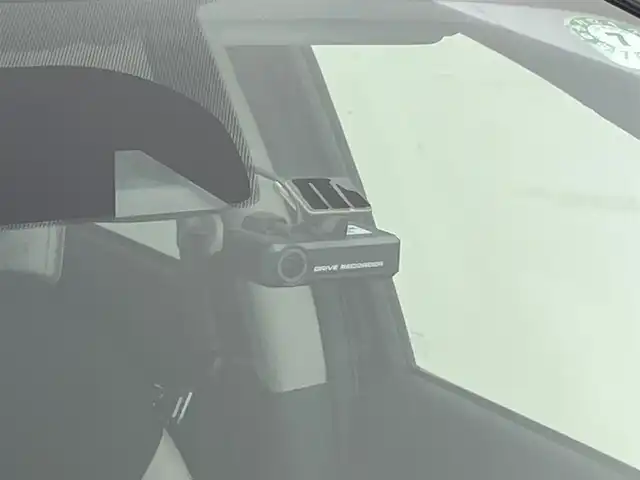 日産 ノート e－パワー X 群馬県 2017(平29)年 4.4万km スーパーブラック 禁煙車　全方位カメラ　純正ナビ　ＢＴ　フルセグ　衝突軽減システム　車線逸脱警報　車両接近通報装置　　ドラレコ　ＥＴＣ横滑り防止装置　オートライト　プッシュスタート　スマートキー　オートエアコン