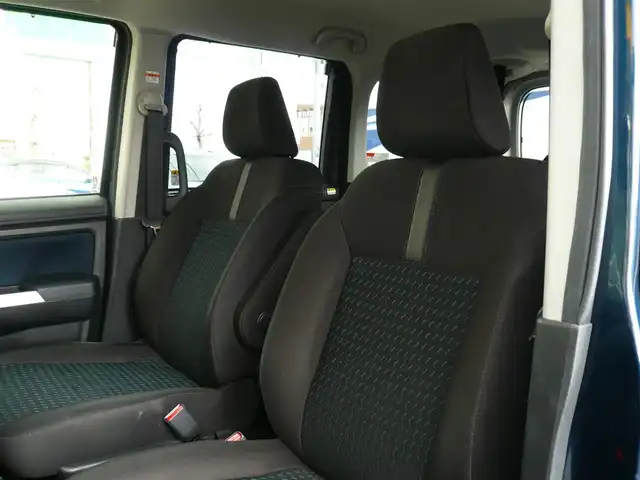 トヨタ ルーミー カスタムG－T 静岡県 2020(令2)年 4万km レーザーブルークリスタルシャイン ワンオーナー /禁煙車/ターボ/両側パワースライドドア/純正SDナビ：NSZT-W68T/(CD/DVD/BT/SD/フルセグTV/USB/)/TVキャンセラー有/クルーズコントロール/ステアリングリモコン/バックカメラ/前席シートヒーター/電子パーキング/後席ロールサンシェード/スマートアシスト/前後コーナーセンサー/プッシュスタート　スマートキー/ビルトインETC/前後ドライブレコーダー/LEDヘッドライト/保証書　取扱説明書　ナビ取説