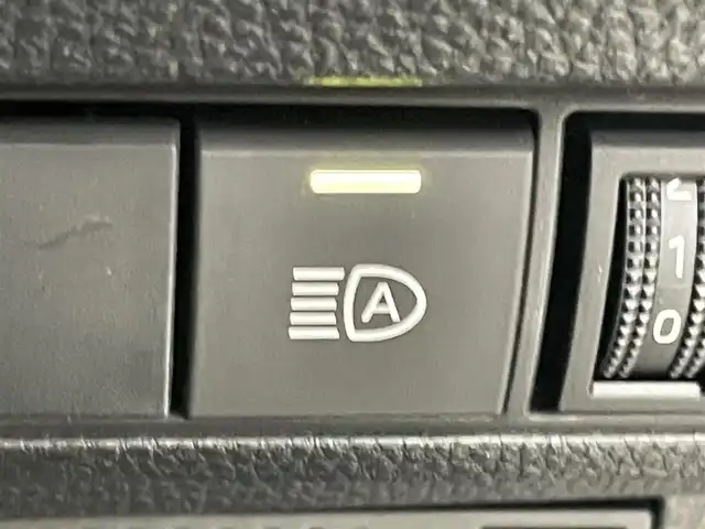 トヨタ カローラ クロス G 福岡県 2022(令4)年 1.3万km プラチナホワイトパールマイカ 純正ナビ　/バックカメラ　/ビルトインＥＴＣ２．０　/前後ドライブレコーダー　/レーダークルーズコントロール　/コーナーセンサー　/衝突軽減ブレーキ　/レーンキープ　/アクセル踏み間違い防止　/純正フロアマット　/ＬＥＤヘッドライト