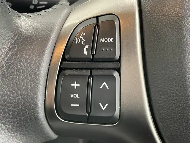 スズキ ハスラー Jスタイル Ⅲ 鹿児島県 2018(平30)年 4万km フェニックスレッドパール/スチールシルバー2トーン 社外SDナビ/フルセグTV/BT/CD/DVD/バックカメラ/デュアルカメラブレーキサポート/シートヒーター/ハーフレザーシート/ETC/HIDヘッドライト/純正15インチアルミホイール/スマートキー