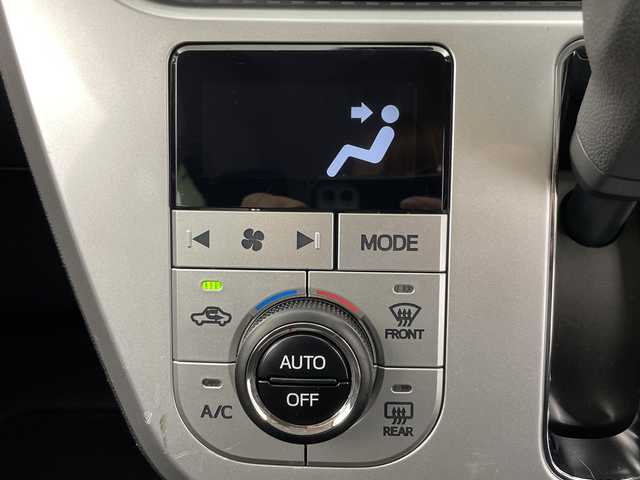 ダイハツ キャスト アクティバ X SAⅢ 富山県 2018(平30)年 4.9万km ファイアークォーツレッドM 社外ナビ【AVN137MW】/(AM/FM/CD)/ワンセグテレビ/アイドリングストップ/衝突被害軽減ブレーキ/レーンキープアシスト/横滑り防止装置/オートライト/プッシュスタート/スマートキー/アイドリングストップ/社外フロアマット/取扱説明書/保証書/オートエアコン/ABS