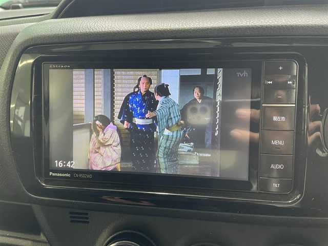 トヨタ ヴィッツ F LEDエディション 道央・札幌 2016(平28)年 11.8万km ブラックマイカ 社外ナビ(AM/FM/TV/BT/SD/DVD/CD)/4WD/純正ドアバイザー/純正フロアマット/横滑り防止/ETC