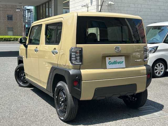 ダイハツ タフト X 東京都 2024(令6)年 0.1万km未満 サンドベージュメタリック 登録時走行23km/スマートアシスト/・衝突回避支援ブレーキ/・衝突警報機能/・ブレーキ制御付誤発進抑制機能/・車線逸脱抑制制御機能/・車線逸脱警報機能/・先行車発進お知らせ機能/・ふらつき警報/・オートハイビーム/・サイドビューランプ/・コーナーセンサー/・路側逸脱警報機能/社外ディスプレイオーディオ（FH-8500DVS）/バックカメラ/eco IDLE/LEDライト/オートエアコン/サイド/カーテンSRS/USBソケット/保証書・取説/スペアキー
