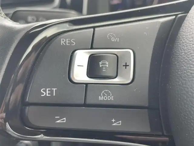 フォルクスワーゲン ゴルフ Ｒ 茨城県 2019(平31)年 3.4万km 白 純正ナビ/（AM/FM/BT）/フルセグTV/バックカメラ/衝突軽減ブレーキ/シートヒーター/レーダークルーズコントロール/前後コーナーセンサー/パドルシフト/ETC