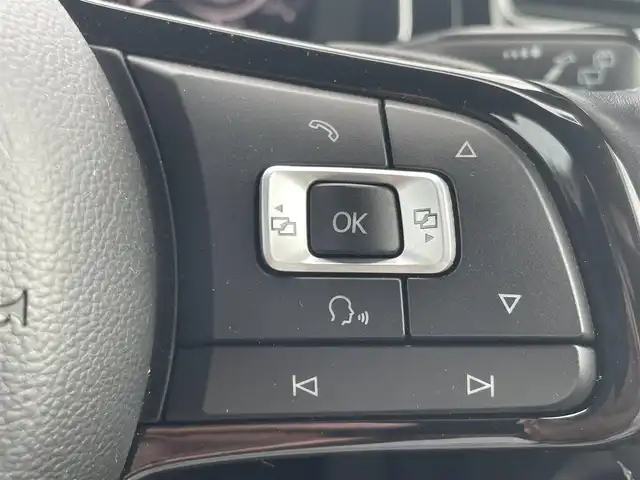 フォルクスワーゲン ゴルフ Ｒ 茨城県 2019(平31)年 3.4万km 白 純正ナビ/（AM/FM/BT）/フルセグTV/バックカメラ/衝突軽減ブレーキ/シートヒーター/レーダークルーズコントロール/前後コーナーセンサー/パドルシフト/ETC