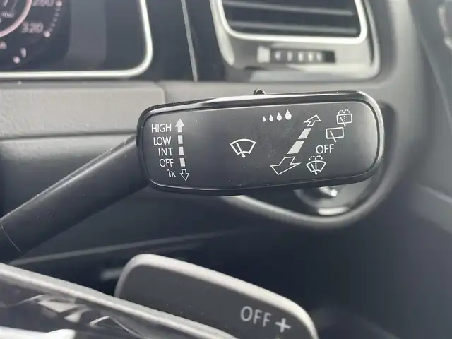 フォルクスワーゲン ゴルフ Ｒ 茨城県 2019(平31)年 3.4万km 白 純正ナビ/（AM/FM/BT）/フルセグTV/バックカメラ/衝突軽減ブレーキ/シートヒーター/レーダークルーズコントロール/前後コーナーセンサー/パドルシフト/ETC