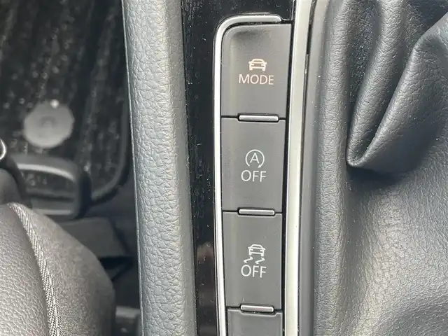 フォルクスワーゲン ゴルフ Ｒ 茨城県 2019(平31)年 3.4万km 白 純正ナビ/（AM/FM/BT）/フルセグTV/バックカメラ/衝突軽減ブレーキ/シートヒーター/レーダークルーズコントロール/前後コーナーセンサー/パドルシフト/ETC