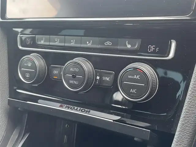 フォルクスワーゲン ゴルフ Ｒ 茨城県 2019(平31)年 3.4万km 白 純正ナビ/（AM/FM/BT）/フルセグTV/バックカメラ/衝突軽減ブレーキ/シートヒーター/レーダークルーズコントロール/前後コーナーセンサー/パドルシフト/ETC