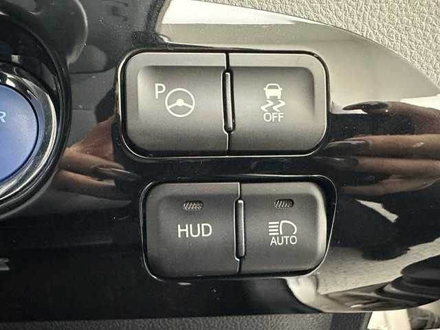 トヨタ プリウス A 兵庫県 2016(平28)年 7.6万km スティールブロンドM 純正9インチナビ/フルセグ CD DVD BT MSV/バックカメラ/レーダークルーズコントロール/プリクラッシュセーフティー/LDA/PKSB/BSM/HUD/パーキングアシスト/クリアランスソナー/社外エアロ/LEDヘッドライト/LEDフォグライト/オートライト/オートハイビーム/スマートキー