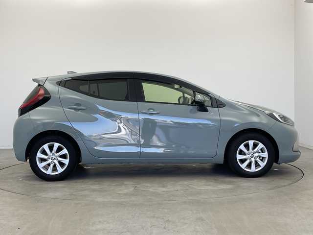 トヨタ アクア Z 新潟県 2022(令4)年 1.5万km アーバンカーキ 10.5インチ純正メモリナビ/　Bluetooth/USB/トヨタセーフティセンス/・プリクラッシュセーフティ/・パーキングサポートブレーキ/・レーントレーシングアラート/・レーダークルーズコントロール/・ロードサインアシスト/・オートマチックハイビーム/ブラインドスポットモニター/リヤクロストラフィックアラート/前後ドライブレコーダー【AG421-DRC】/前後コーナーセンサー/バックモニター/ビルトインETC2.0/LEDヘッドライト/オートライト/レザーステアリング