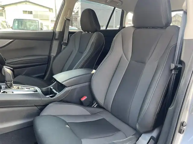 スバル レヴォーグ 1．8GT EX 静岡県 2021(令3)年 4.6万km アイスシルバーメタリック アイサイト/・プリクラッシュブレーキ/・プリクラッシュハンドル/・全車速追従機能付クルーズコントロール/・車線中央維持・先行者追従操舵機能/・エマージェンシーレーンキープアシスト/・AT誤発進抑制制御/・先行発進お知らせ機能/・RAB(後退時ブレーキアシスト)/メーカーオプションナビ/・フルセグTV/Bluetooth/USB/バックカメラ/・フロント/左サイドカメラ/ドライブレコーダー/SRVD(後側方警戒支援システム)/D席パワーシート/ドアバイザー/プッシュスタート/スマートキーx2/取扱説明書