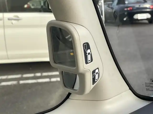 ホンダ Ｎ ＢＯＸ G EX ターボ ホンダセンシング 宮崎県 2018(平30)年 5.1万km ルナシルバーM 純正8型ナビ（VXU-185NBi）/　AM FM CD DVD TV /バックカメラ/ホンダセンシング/バックカメラ/両側パワースライドドア/ウィンカーミラー/純正アルミホイール/ETC/純正ドライブレコーダー/レーダークルーズコントロール/LEDヘッドライト/ウィンカーミラー/電動格納ミラー/スマートキー/プッシュスタート