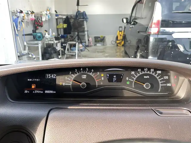 ホンダ Ｎ ＢＯＸ G EX ターボ ホンダセンシング 宮崎県 2018(平30)年 5.1万km ルナシルバーM 純正8型ナビ（VXU-185NBi）/　AM FM CD DVD TV /バックカメラ/ホンダセンシング/バックカメラ/両側パワースライドドア/ウィンカーミラー/純正アルミホイール/ETC/純正ドライブレコーダー/レーダークルーズコントロール/LEDヘッドライト/ウィンカーミラー/電動格納ミラー/スマートキー/プッシュスタート