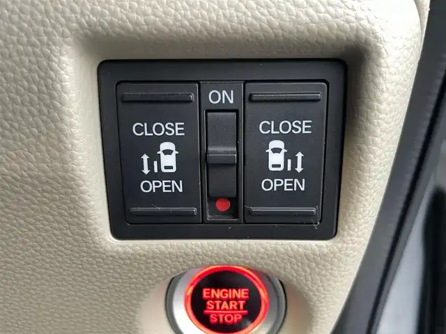 ホンダ Ｎ ＢＯＸ G EX ターボ ホンダセンシング 宮崎県 2018(平30)年 5.1万km ルナシルバーM 純正8型ナビ（VXU-185NBi）/　AM FM CD DVD TV /バックカメラ/ホンダセンシング/バックカメラ/両側パワースライドドア/ウィンカーミラー/純正アルミホイール/ETC/純正ドライブレコーダー/レーダークルーズコントロール/LEDヘッドライト/ウィンカーミラー/電動格納ミラー/スマートキー/プッシュスタート