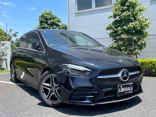 メルセデス・ベンツ Ｂ２００ｄ AMGライン 東京都 2020(令2)年 4.6万km 黒 ワンオーナー/レーダーセーフティパッケージ/レザーエクスクルーシブパッケージ/・ツートン本革シート（グレー）/・パノラマサンルーフ/アドバンストパッケージ/・ヘッドアップディスプレイ/・アンビエントライト（64色）/・アドバンストサウンドシステム/DN席メモリ付きパワーシート/DN席シートヒーター/パワーバックドア/（フットクローザー/オープナー）/純正ナビ/（BT/フルセグ/typeC）/全方位カメラ/パドルシフト/マルチビームLEDヘッドライト/auto hold/前ドライブレコーダー