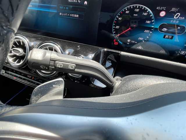 メルセデス・ベンツ Ｂ２００ｄ AMGライン 東京都 2020(令2)年 4.6万km 黒 ワンオーナー/レーダーセーフティパッケージ/レザーエクスクルーシブパッケージ/・ツートン本革シート（グレー）/・パノラマサンルーフ/アドバンストパッケージ/・ヘッドアップディスプレイ/・アンビエントライト（64色）/・アドバンストサウンドシステム/DN席メモリ付きパワーシート/DN席シートヒーター/パワーバックドア/（フットクローザー/オープナー）/純正ナビ/（BT/フルセグ/typeC）/全方位カメラ/パドルシフト/マルチビームLEDヘッドライト/auto hold/前ドライブレコーダー