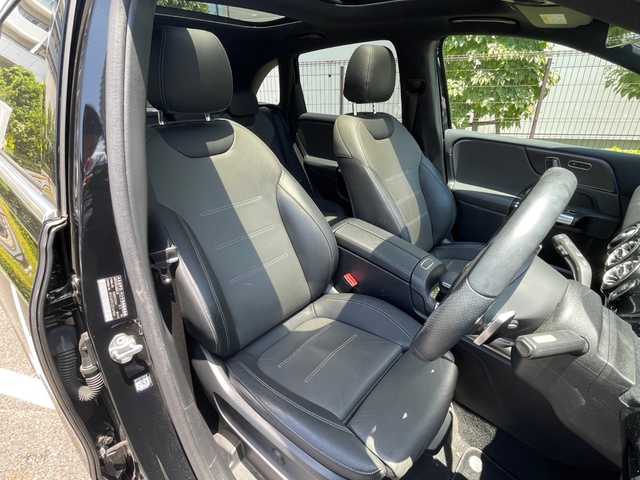 メルセデス・ベンツ Ｂ２００ｄ AMGライン 東京都 2020(令2)年 4.6万km 黒 ワンオーナー/レーダーセーフティパッケージ/レザーエクスクルーシブパッケージ/・ツートン本革シート（グレー）/・パノラマサンルーフ/アドバンストパッケージ/・ヘッドアップディスプレイ/・アンビエントライト（64色）/・アドバンストサウンドシステム/DN席メモリ付きパワーシート/DN席シートヒーター/パワーバックドア/（フットクローザー/オープナー）/純正ナビ/（BT/フルセグ/typeC）/全方位カメラ/パドルシフト/マルチビームLEDヘッドライト/auto hold/前ドライブレコーダー