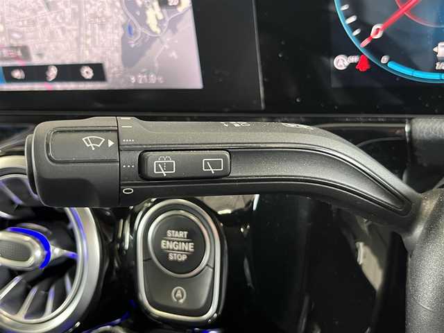 メルセデス・ベンツ Ｂ２００ｄ AMGライン 山形県 2020(令2)年 4.6万km 黒 ワンオーナー/レーダーセーフティパッケージ/レザーエクスクルーシブパッケージ/・ツートン本革シート（グレー）/・パノラマサンルーフ/アドバンストパッケージ/・ヘッドアップディスプレイ/・アンビエントライト（64色）/・アドバンストサウンドシステム/DN席メモリ付きパワーシート/DN席シートヒーター/パワーバックドア/（フットクローザー/オープナー）/純正ナビ/（BT/フルセグ/typeC）/全方位カメラ/パドルシフト/マルチビームLEDヘッドライト/auto hold/前ドライブレコーダー