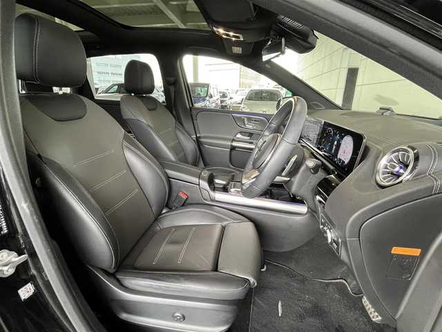 メルセデス・ベンツ Ｂ２００ｄ AMGライン 山形県 2020(令2)年 4.6万km 黒 ワンオーナー/レーダーセーフティパッケージ/レザーエクスクルーシブパッケージ/・ツートン本革シート（グレー）/・パノラマサンルーフ/アドバンストパッケージ/・ヘッドアップディスプレイ/・アンビエントライト（64色）/・アドバンストサウンドシステム/DN席メモリ付きパワーシート/DN席シートヒーター/パワーバックドア/（フットクローザー/オープナー）/純正ナビ/（BT/フルセグ/typeC）/全方位カメラ/パドルシフト/マルチビームLEDヘッドライト/auto hold/前ドライブレコーダー