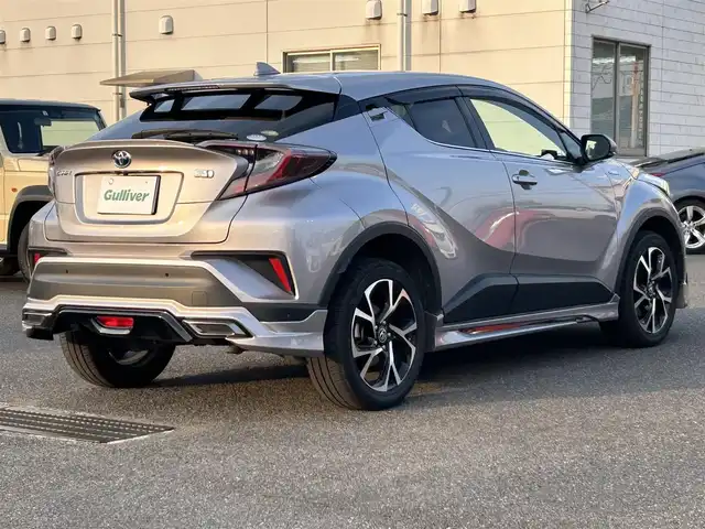 トヨタ Ｃ－ＨＲ G 広島県 2017(平29)年 9.5万km メタルストリームM ワンオーナー/モデリスタエアロ/アルパインSDナビ/　（フルセグテレビ/CD/DVD/Bluetooth）/バックカメラ/レーンキープアシスト/衝撃被害軽減システム/コーナーセンサー/リアクロストラフィックアラート/ブラインドスポットモニター/ETC2.0/ドライブレコーダー/レーダー探知機/純正18インチアルミホイール/横滑防止装置/LEDヘッドライト/フォグランプ/オートライト/オートマチックハイビーム/純正フロアマット