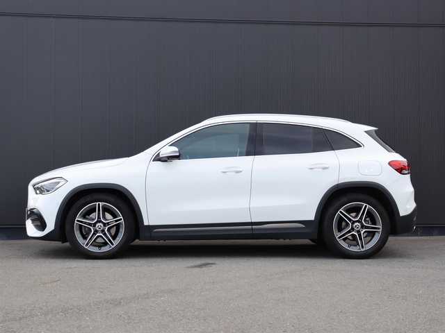 メルセデス・ベンツ ＧＬＡ２００ｄ 4マチック AMGライン 静岡県 2020(令2)年 3.9万km ポーラホワイト レザーEXパッケージ/黒・グレーの本革ツートン/アンビエントライト/アドバンスパッケージ/HUD/サンルーフ/純正ナビ/フルセグTV/純正ドライブレコーダー前後/360°カメラ/パドルシフト/ハイビームアシスト/ACC