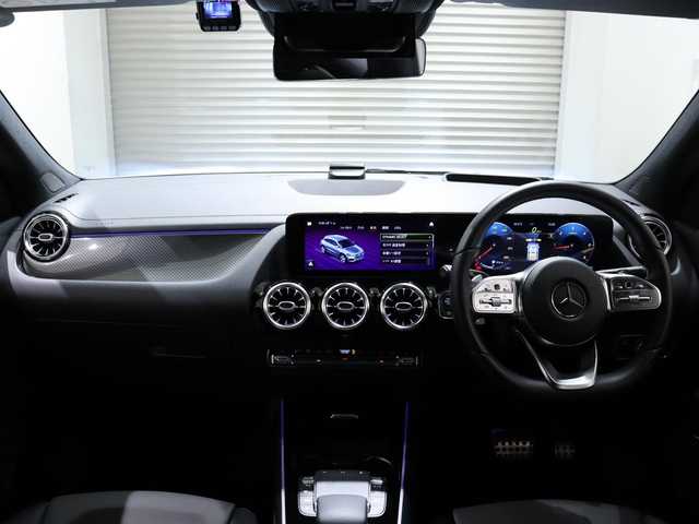 メルセデス・ベンツ ＧＬＡ２００ｄ 4マチック AMGライン 静岡県 2020(令2)年 3.9万km ポーラホワイト レザーEXパッケージ/黒・グレーの本革ツートン/アンビエントライト/アドバンスパッケージ/HUD/サンルーフ/純正ナビ/フルセグTV/純正ドライブレコーダー前後/360°カメラ/パドルシフト/ハイビームアシスト/ACC