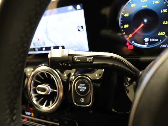 メルセデス・ベンツ ＧＬＡ２００ｄ 4マチック AMGライン 静岡県 2020(令2)年 3.9万km ポーラホワイト レザーEXパッケージ/黒・グレーの本革ツートン/アンビエントライト/アドバンスパッケージ/HUD/サンルーフ/純正ナビ/フルセグTV/純正ドライブレコーダー前後/360°カメラ/パドルシフト/ハイビームアシスト/ACC