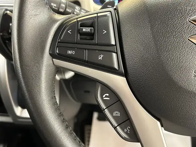 スズキ クロスビー HYBRID MZ 群馬県 2018(平30)年 3.2万km ラッシュイエローメタリック/ブラック2トーンルーフ デュアルセンサーブレーキサポート/純正8インチSDナビ/　　CD/DVD/BT/フルセグ/MSV/USB/iPod/全方位モニター/クルーズコントロール/LEDオートライト/オートハイビーム/前席シートヒーター/純正16インチAW/リフトアップ/バックソナー/ドライブレコーダー/社外マフラー/パドルシフト/ステアリングスイッチ/アイドリングストップ/横滑り防止装置/サイド・カーテンエアバッグ/スマートキー/ETC