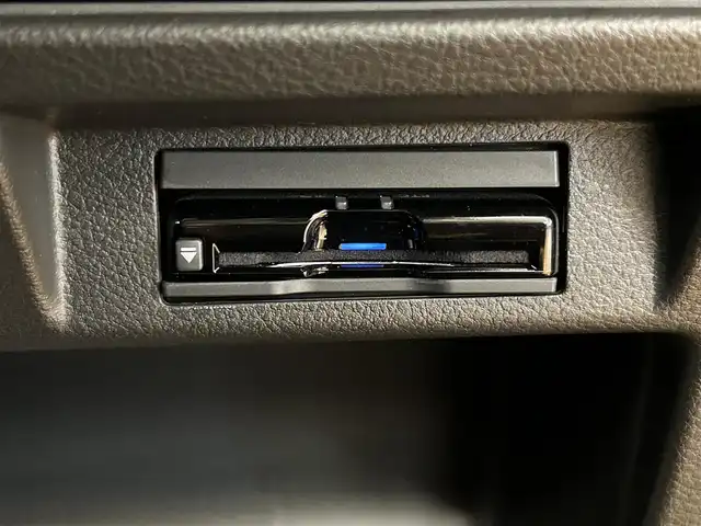 スズキ クロスビー HYBRID MZ 群馬県 2018(平30)年 3.2万km ラッシュイエローメタリック/ブラック2トーンルーフ デュアルセンサーブレーキサポート/純正8インチSDナビ/　　CD/DVD/BT/フルセグ/MSV/USB/iPod/全方位モニター/クルーズコントロール/LEDオートライト/オートハイビーム/前席シートヒーター/純正16インチAW/リフトアップ/バックソナー/ドライブレコーダー/社外マフラー/パドルシフト/ステアリングスイッチ/アイドリングストップ/横滑り防止装置/サイド・カーテンエアバッグ/スマートキー/ETC