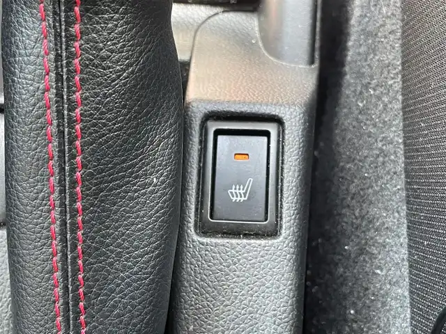 スズキ スイフト スポーツ 愛媛県 2017(平29)年 6.8万km チャンピオンイエロー 純正ナビ（Bluetooth/フルセグTV/DVD再生）/ETC/バックカメラ/クルーズコントロール/iPod接続/前後ドラレコ/シートヒーター/LEDヘッドライト/フォグランプ/スペアキー/ABS/横滑り防止装置/エンケイ17インチアルミホイール