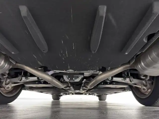 レクサス ＬＳ 500h Fスポーツ 三重県 2018(平30)年 6.7万km ブラック Pガソリン・マルチステージハイブリッド/FR/MTモード付フロアCVT/12.3型ナビ/（CD/DVD/REC/SD/USB/Bluetooth/Miracast/AUX/TV）/パノラミックビューモニター/ドライブレコーダー 前方/ETC2.0/LEXUS Safety System＋A/・プリクラッシュセーフティ（歩行者注意喚起・アクティブ操舵回避支援）/・フロントクロストラフィックアラート/・Lexus CoDrive（レーダークルコン・レーントレーシングアシスト・レーンチェンジアシスト）/・ドライバー異常時停車支援システム/・上下2段式アダプティブハイビームシステム/・ロードサインアシスト/・先行車発進告知機能/・ITS Connect/・ブラインドスポットモニター/など/装備/・本革シート/・シートヒーター（D/N/2nd左右）＆ベンチレーション（D/N）/・メモリーパワーシート（D20way/N18way）/・パワートランクリッド/・デジタルインナーミラー/・左右独立温度調整オートエアコン/・電動リヤガラスサンシェード/・カラーヘッドアップディスプレイ/・電子パーキングブレーキ/・純正20inAW/・スマートキーx1＋カードキーx1/など