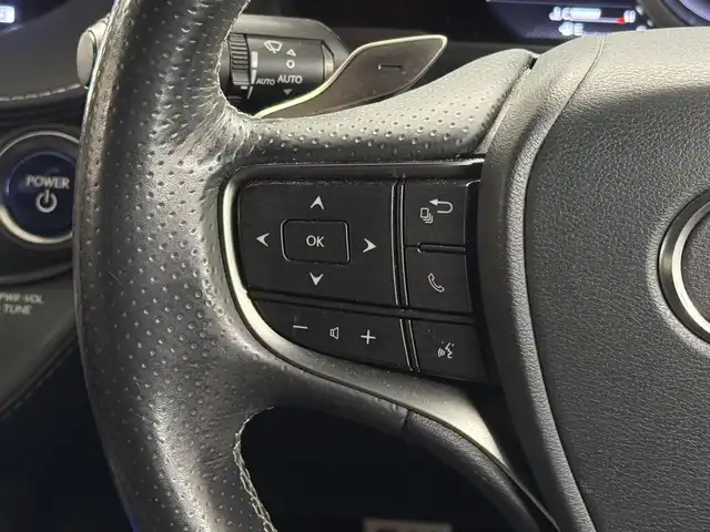 レクサス ＬＳ 500h Fスポーツ 三重県 2018(平30)年 6.7万km ブラック Pガソリン・マルチステージハイブリッド/FR/MTモード付フロアCVT/12.3型ナビ/（CD/DVD/REC/SD/USB/Bluetooth/Miracast/AUX/TV）/パノラミックビューモニター/ドライブレコーダー 前方/ETC2.0/LEXUS Safety System＋A/・プリクラッシュセーフティ（歩行者注意喚起・アクティブ操舵回避支援）/・フロントクロストラフィックアラート/・Lexus CoDrive（レーダークルコン・レーントレーシングアシスト・レーンチェンジアシスト）/・ドライバー異常時停車支援システム/・上下2段式アダプティブハイビームシステム/・ロードサインアシスト/・先行車発進告知機能/・ITS Connect/・ブラインドスポットモニター/など/装備/・本革シート/・シートヒーター（D/N/2nd左右）＆ベンチレーション（D/N）/・メモリーパワーシート（D20way/N18way）/・パワートランクリッド/・デジタルインナーミラー/・左右独立温度調整オートエアコン/・電動リヤガラスサンシェード/・カラーヘッドアップディスプレイ/・電子パーキングブレーキ/・純正20inAW/・スマートキーx1＋カードキーx1/など