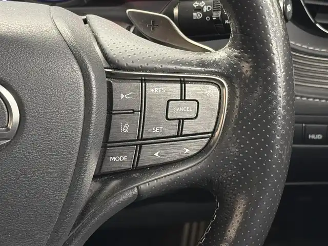 レクサス ＬＳ 500h Fスポーツ 三重県 2018(平30)年 6.7万km ブラック Pガソリン・マルチステージハイブリッド/FR/MTモード付フロアCVT/12.3型ナビ/（CD/DVD/REC/SD/USB/Bluetooth/Miracast/AUX/TV）/パノラミックビューモニター/ドライブレコーダー 前方/ETC2.0/LEXUS Safety System＋A/・プリクラッシュセーフティ（歩行者注意喚起・アクティブ操舵回避支援）/・フロントクロストラフィックアラート/・Lexus CoDrive（レーダークルコン・レーントレーシングアシスト・レーンチェンジアシスト）/・ドライバー異常時停車支援システム/・上下2段式アダプティブハイビームシステム/・ロードサインアシスト/・先行車発進告知機能/・ITS Connect/・ブラインドスポットモニター/など/装備/・本革シート/・シートヒーター（D/N/2nd左右）＆ベンチレーション（D/N）/・メモリーパワーシート（D20way/N18way）/・パワートランクリッド/・デジタルインナーミラー/・左右独立温度調整オートエアコン/・電動リヤガラスサンシェード/・カラーヘッドアップディスプレイ/・電子パーキングブレーキ/・純正20inAW/・スマートキーx1＋カードキーx1/など